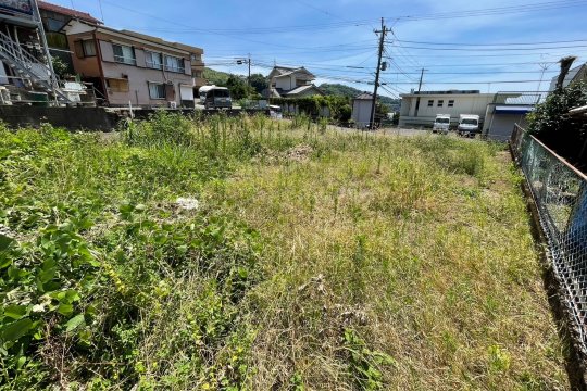 湯河原町鍛冶屋　新崎川すぐ近く　約220坪の広々とした平坦地