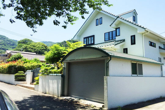 湯河原町 宮下 離れのある洋館 湯河原 真鶴 不動産のリアルター 湯河原駅前