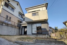 湯河原町吉浜 真鶴駅徒歩圏の閑静な住宅街 水回りフルリフォーム済み戸建