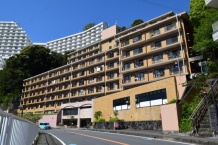 ライオンズマンション熱海 駅徒歩圏・相模湾を一望するリフォーム済み美室
