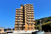 ライオンズマンション湯河原第6 生活便利な定住地 山並み眺望 8階角部屋2DK